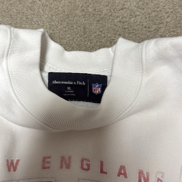 Abercrombie sweatshirt - Picture 2 of 2